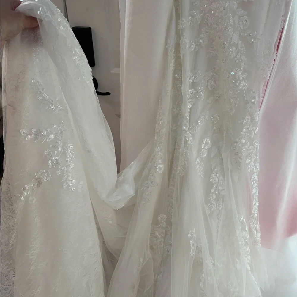 Maggie Sottero White Wedding Dress with Lace Train - Picture 13 of 13
